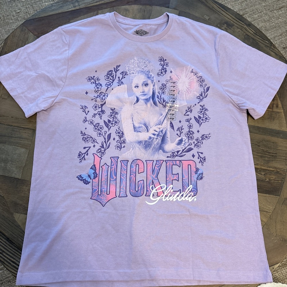 Wicked Glinda Ariana Grande Graphic T-Shirt Lavender Purple Movie Merch Large